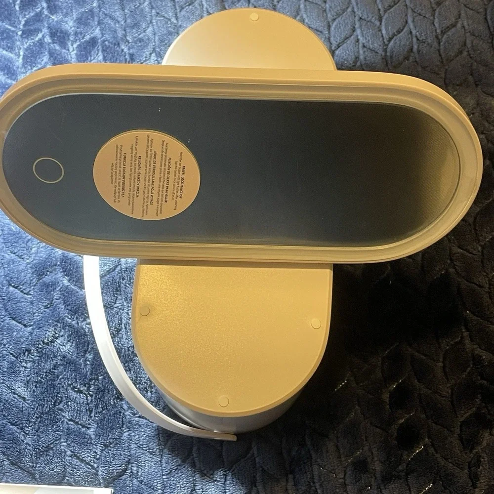 NEW Monat Bright Top LED Mirror Travel Tote 9 X 4.5 X 4